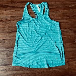 Bally Total Fitness Scoop Neck Sleeveless Racerbac